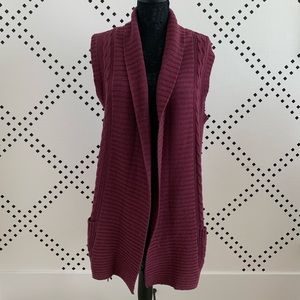 Sleeveless cardigan